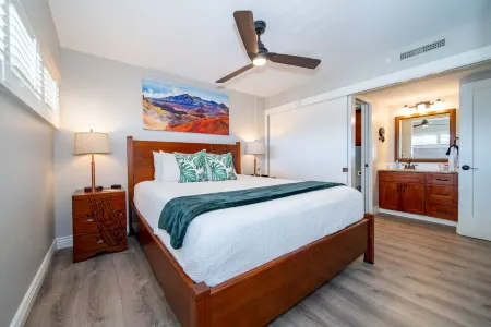 Big Ocean View from Your Sugar Beach Retreat -King Bed, Central AC, WiFi  #208 Отели рядом с достопримечательностью «КИХЕИ БЭЙ СЕРФ»