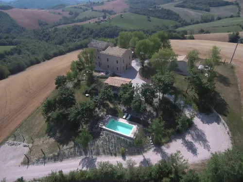 Charming, newly renovated country house in the Marche