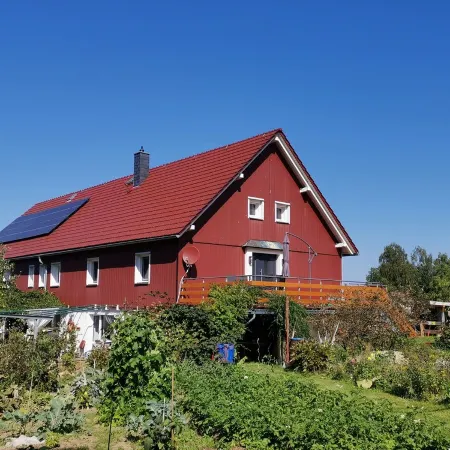 Moderne Ferienwohnung mit Großem Außenbereich, Familien- und Haustierfreundlich