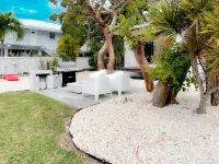 Serenity at Coco Plum's Hidden Waterfront Hideaway, Marathon