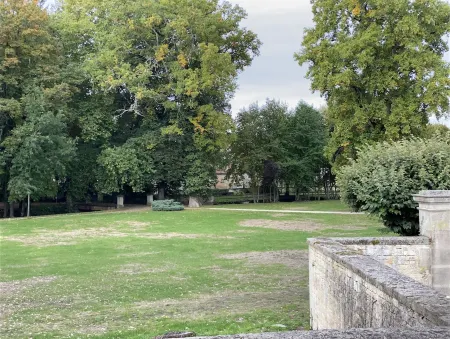 3-bedroom house in the heart of the National Forest Park Отели в г. Арк-ан-Барруа