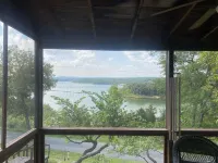 Table Rock Lake Big M Marina close to Eagle Rock