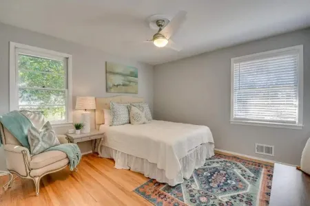 Great location, 10 min. to downtown and hospitals