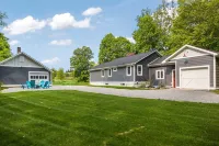 Newly renovated 1950's leelanau trail side cottage
