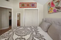 Casa de Lodi - Cozy Home Close to Vineyards Michael David Vineyards附近的飯店