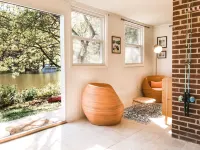 Hilltop Hideaway: Lakefront Cottage in the Smoky Mountains - Boutique