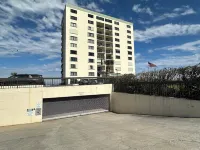 Ormond Beachfl Penthouse Condo Oceanfront Bldg- Beach Gear, Pool, Parking, Views