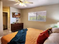 Atrium Zen House @ Lake Powell+ Lots of Boat Parking + Pet Friendly + Sleeps 10