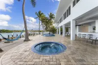 Spectacular 4 bedroom 4 1/2 bath villa on Tavernier Creek in Florida Keys.