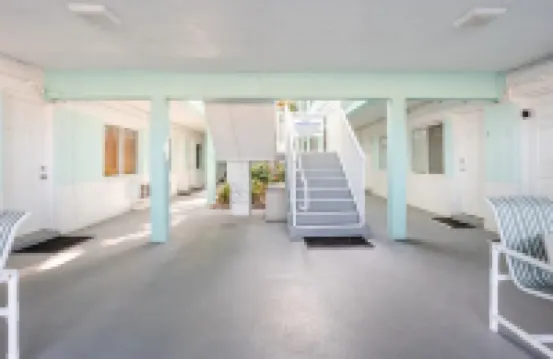 Tranquil setting one bedroom condo on Pass a grille beach