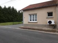 La Petite Maison de Niré Maison Indépendante Avec Terrasse et Cour Privée Hotel a Loudun