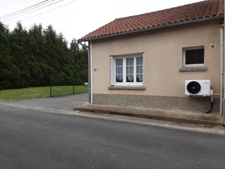 La Petite Maison de Niré Maison Indépendante Avec Terrasse et Cour Privée