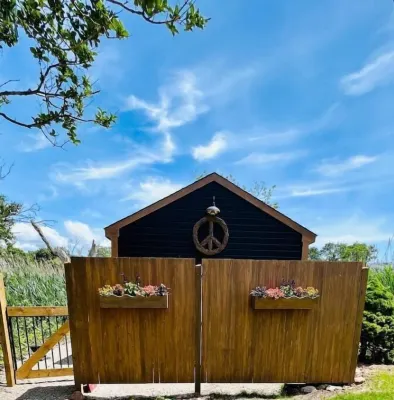 🌾Brand New Tiny Home! Downtown & Beachy☀️