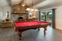 Lone Madrone Winery Guest House