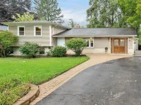 Charming 3-bedroom house with fence yard, WiFi, and in a great location. Hotels in der Nähe von Chicago Golf Club