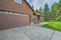 Experience nature at your doorstep! Island Park cabin near Yellowstone 27 min