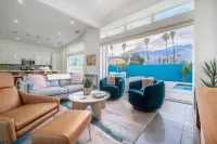 Stunning mountain views! New midcentury modern gem in the heart of Palm Springs!