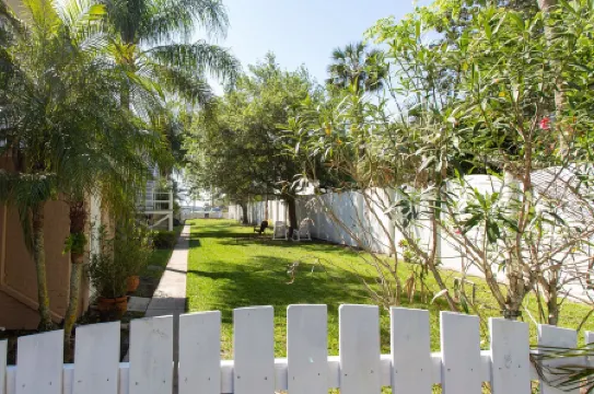 Cordova Gold: Historic Dist. + Quiet at Night