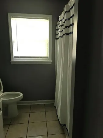 Single house 3 bed rooms bath kitchen sitting room Отели в г. Хардин