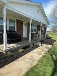 McIntyre’s Country Getaway Hotels near Chuckleberry Farm & Winery