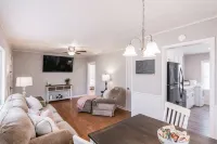 Cozy House in Gallatin City Limits