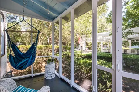 We Love Pets and They Love Our Amenities