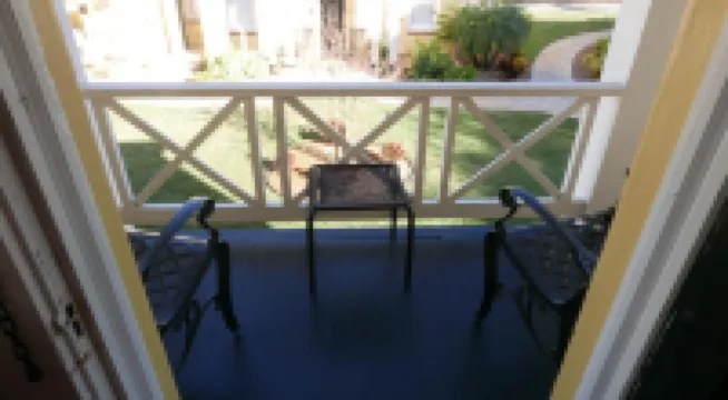 C1, Perfect location in city center with balcony, near beaches, free parking!