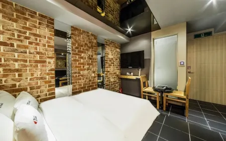 Uijeongbu 7th Street the Class Отели рядом с достопримечательностью «Shinhan University»