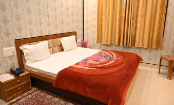 Hotel Awadh Vilas