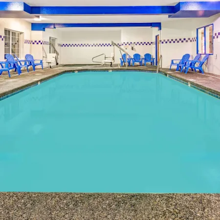 Days Inn & Suites by Wyndham Gresham