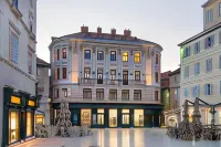 Central Square Heritage Hotel Hotel in zona Monastero di San Francesco