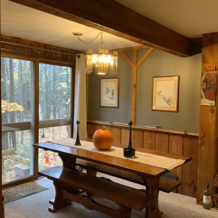 Cozy creekside cabin near Big Powderhorn's Lift #1 & Recreational Trail #2!!