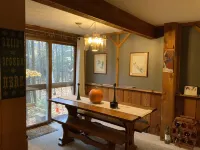 Cozy creekside cabin near Big Powderhorn's Lift #1 & Recreational Trail #2!!