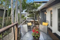The Cottage at Lake Sammamish, Air Conditioning, Dog Friendly, Lake Access Hotels near Lake Sammamish