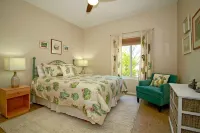 Beautiful Foothills Home, Near Sabino Canyon, Mountain Views, Handicap Friendly.