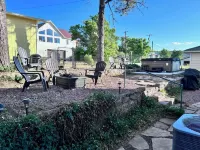 4 Blocks from rt66- Hot Tub-Firepit-AC