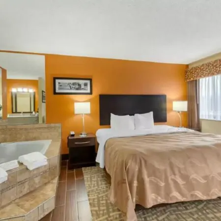 Quality Inn Hotels in Wayne County