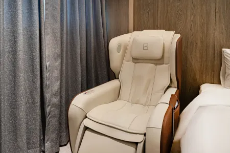 Hound Hotel Asan Terminal Отели рядом с достопримечательностью «Университет Сонмун»