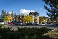 The Grand Hotel at the Grand Canyon - parking