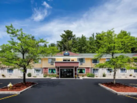 Days Inn & Suites by Wyndham Stevens Point Hotels in Stevens Point