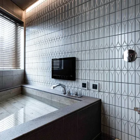 Y-Hotel