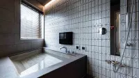 Y-Hotel