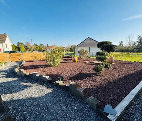 Beautiful wooden house with 3-star rating Hotels in Beuzeville