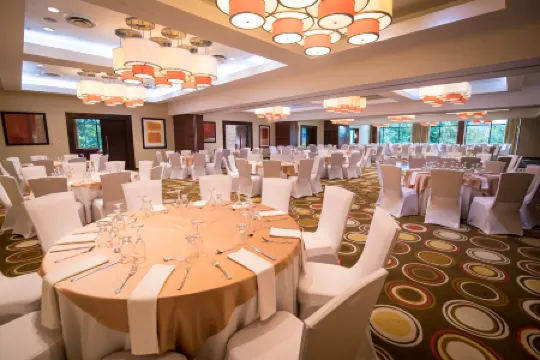 Summit Rainforest & Golf Resort