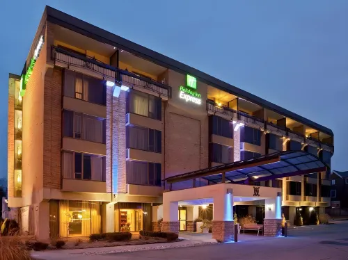 Holiday Inn Express DETROIT-BIRMINGHAM by IHG
