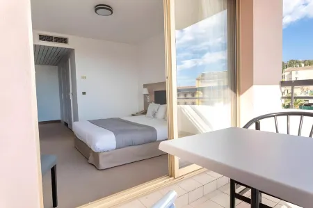 Adonis Cannes - Hôtel Thomas