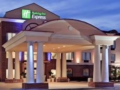 Holiday Inn Express & Suites FOREST by IHG
