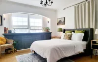 Heart of Eugene ~ Cozy Vintage Home/2 min to UO - balcony