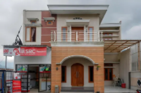 RedDoorz Near Agrowisata Kebun Teh Dieng Hotels in Kejajar