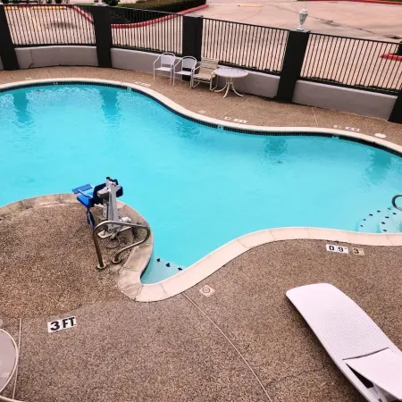Express Inn Tomball
